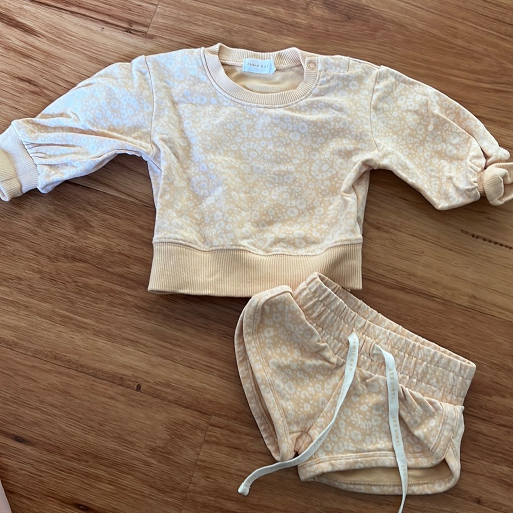 Jamie Kay Matching Sweater and Shorts Size 3-6